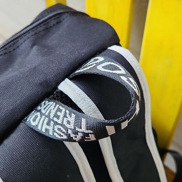 Overwatch Genji Backpack - Picture 8 of 12